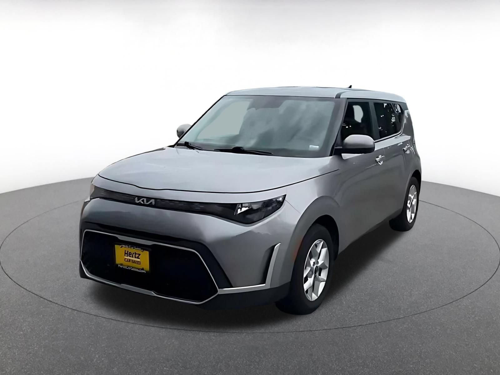 Used 2025 Kia Soul LX w/ LX Technology Package FWD image 6