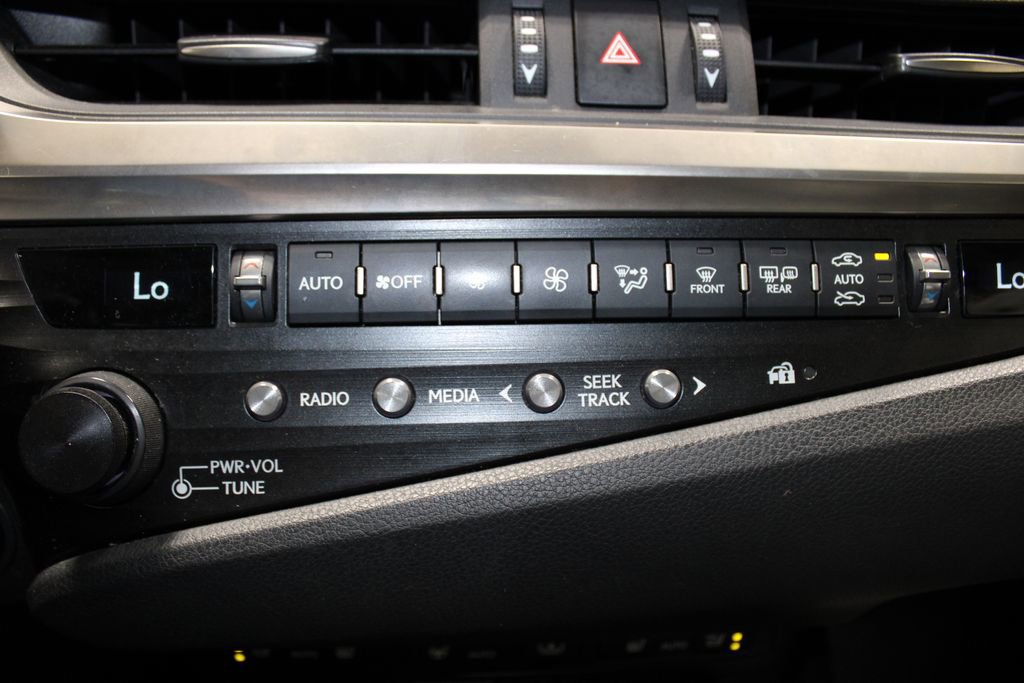 Used 2020 Lexus ES 350 Luxury image 51
