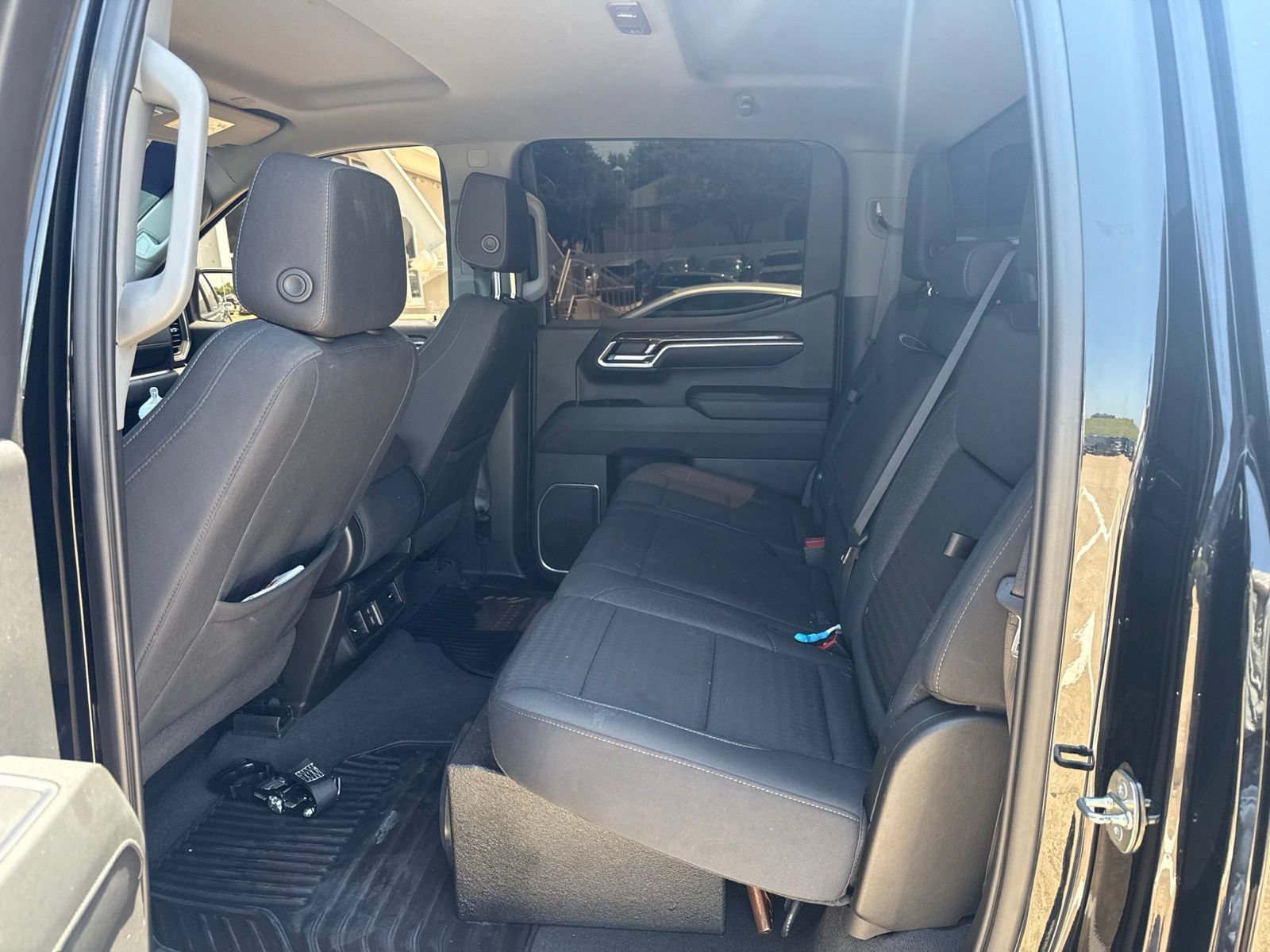 Used 2023 GMC Sierra 1500 Elevation w/ X31 Off-Road Package AWD/4WD image 11