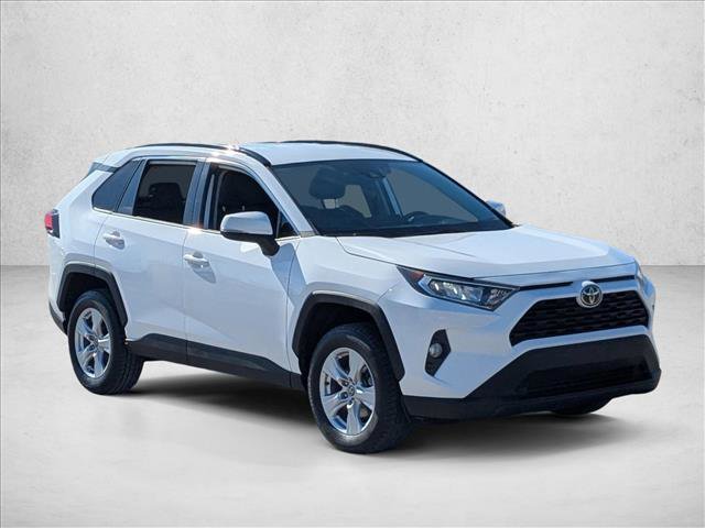 Used 2021 Toyota RAV4 XLE FWD image 3