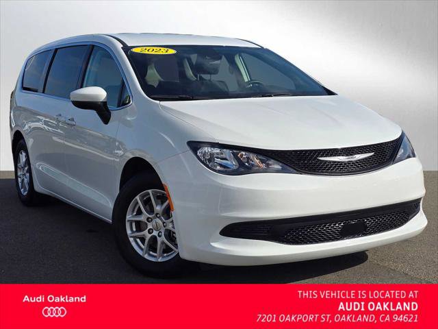 Used 2023 Chrysler Voyager LX FWD image 1