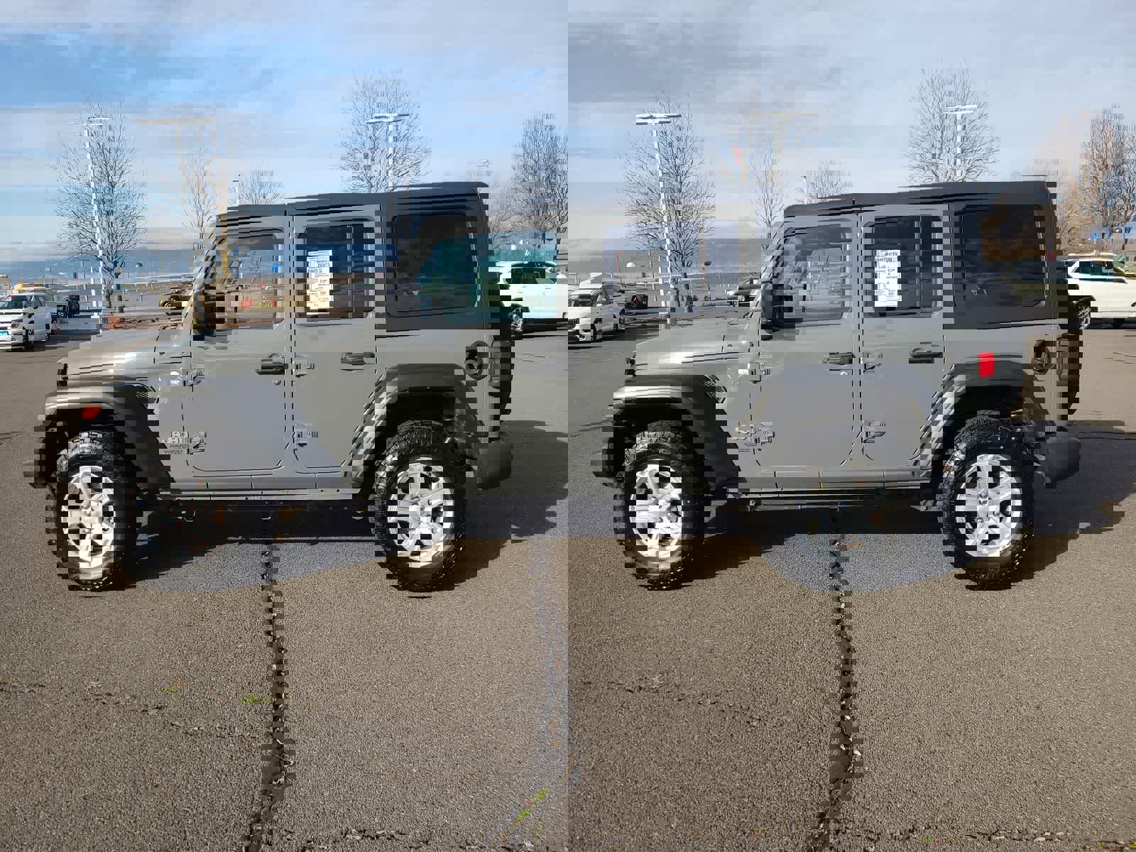 Used 2018 Jeep Wrangler Unlimited Sport S image 11