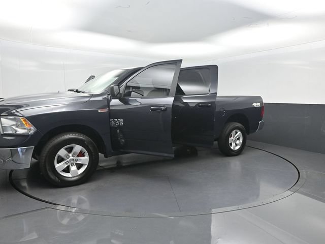 Used 2021 RAM 1500 Classic SLT AWD/4WD image 33