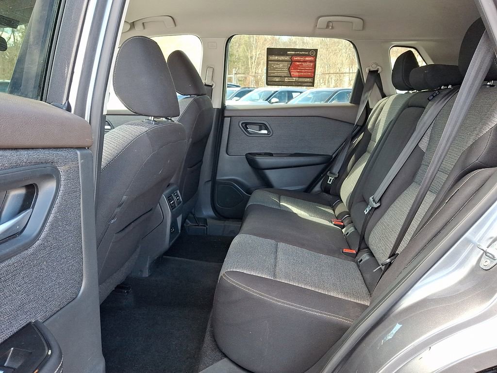 Used 2021 Nissan Rogue SV image 10