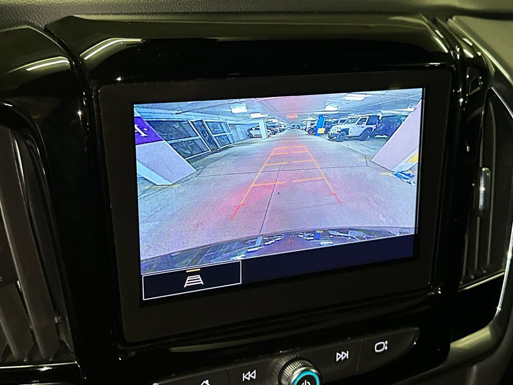 Used 2023 Chevrolet Traverse LT AWD/4WD image 29