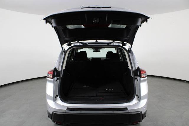 Certified 2024 Nissan Rogue S image 17