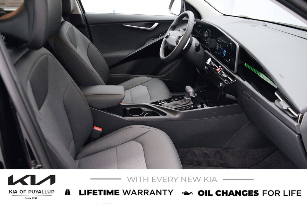 New 2026 Kia Niro EX FWD image 16