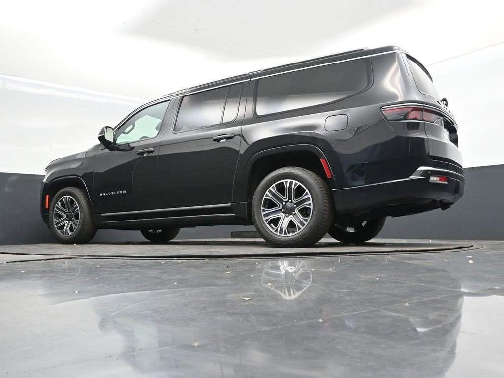Used 2024 Jeep Wagoneer L Series II w/ Flexible Seating Group image 42