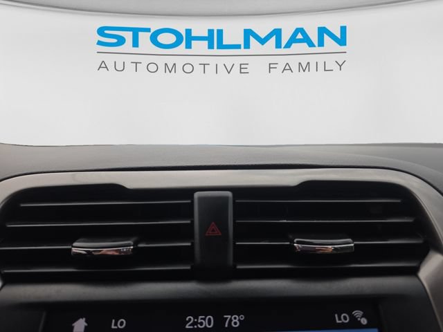 Used 2019 Ford Fusion SE FWD image 17