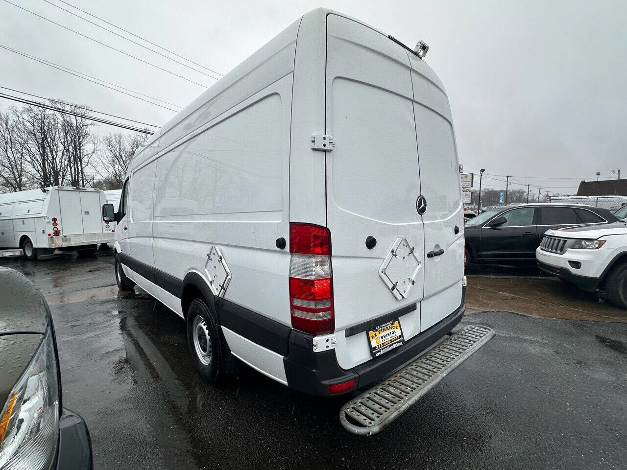 Used 2012 Mercedes-Benz Sprinter 2500 image 5