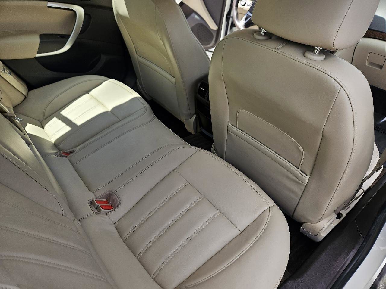 Used 2012 Buick Regal Leather FWD image 13