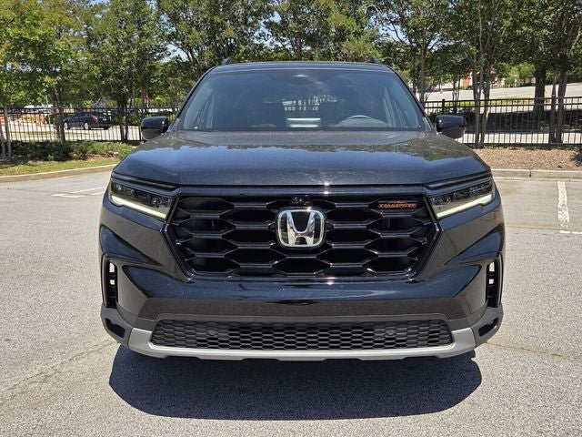 Used 2025 Honda Pilot TrailSport image 9