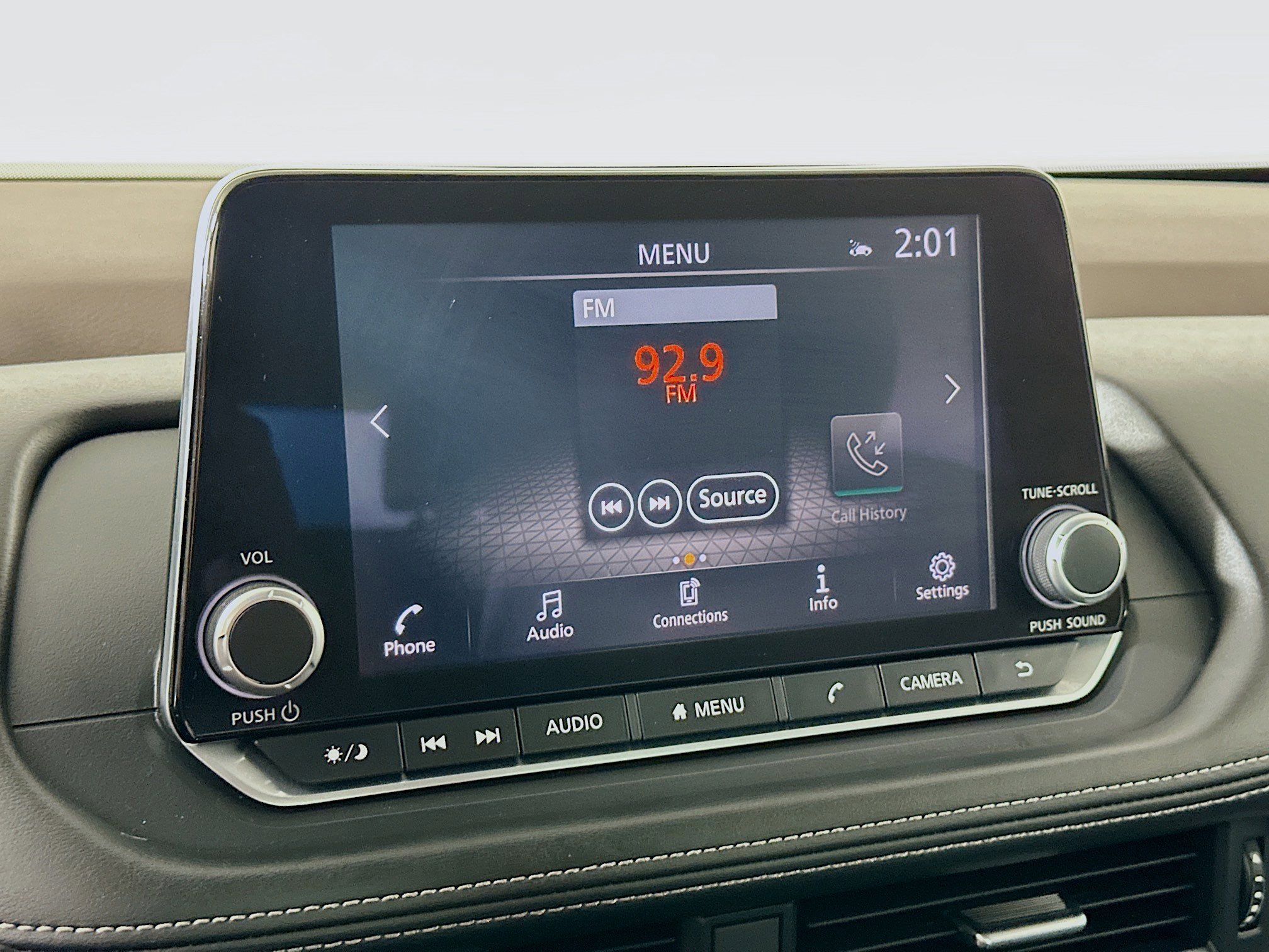 Used 2023 Nissan Rogue SV image 21