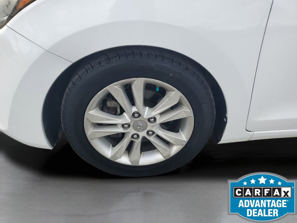 Used 2017 Hyundai Elantra GT image 11