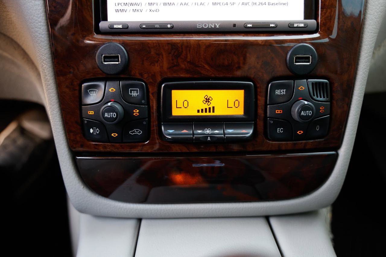 Used 2001 Mercedes-Benz S 500 image 31