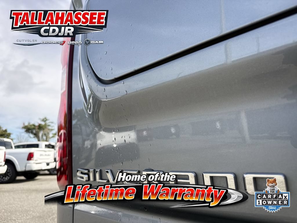 Used 2025 Chevrolet Silverado 1500 RST w/ Convenience Package II AWD/4WD image 4