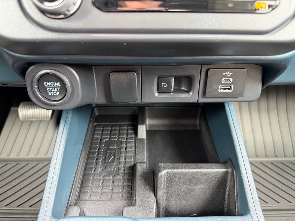 Used 2025 Ford Maverick Lariat w/ 4K Tow Package image 27