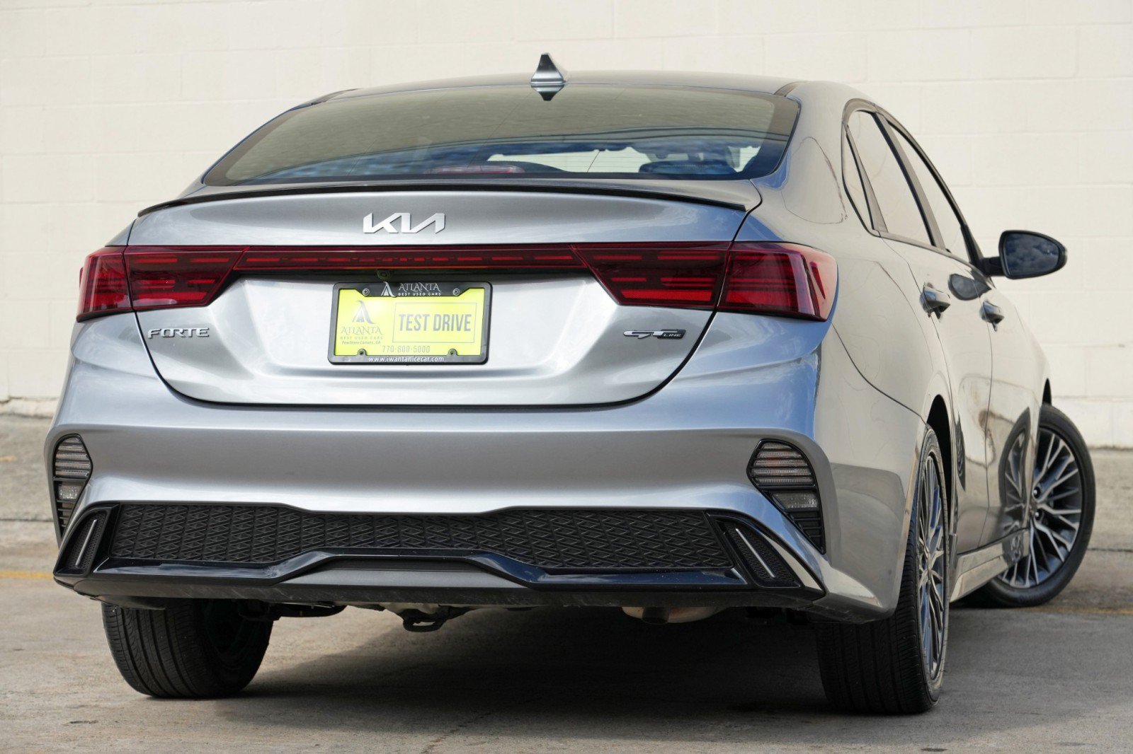 Used 2024 Kia Forte GT-Line w/ GT-Line Premium Package FWD image 4