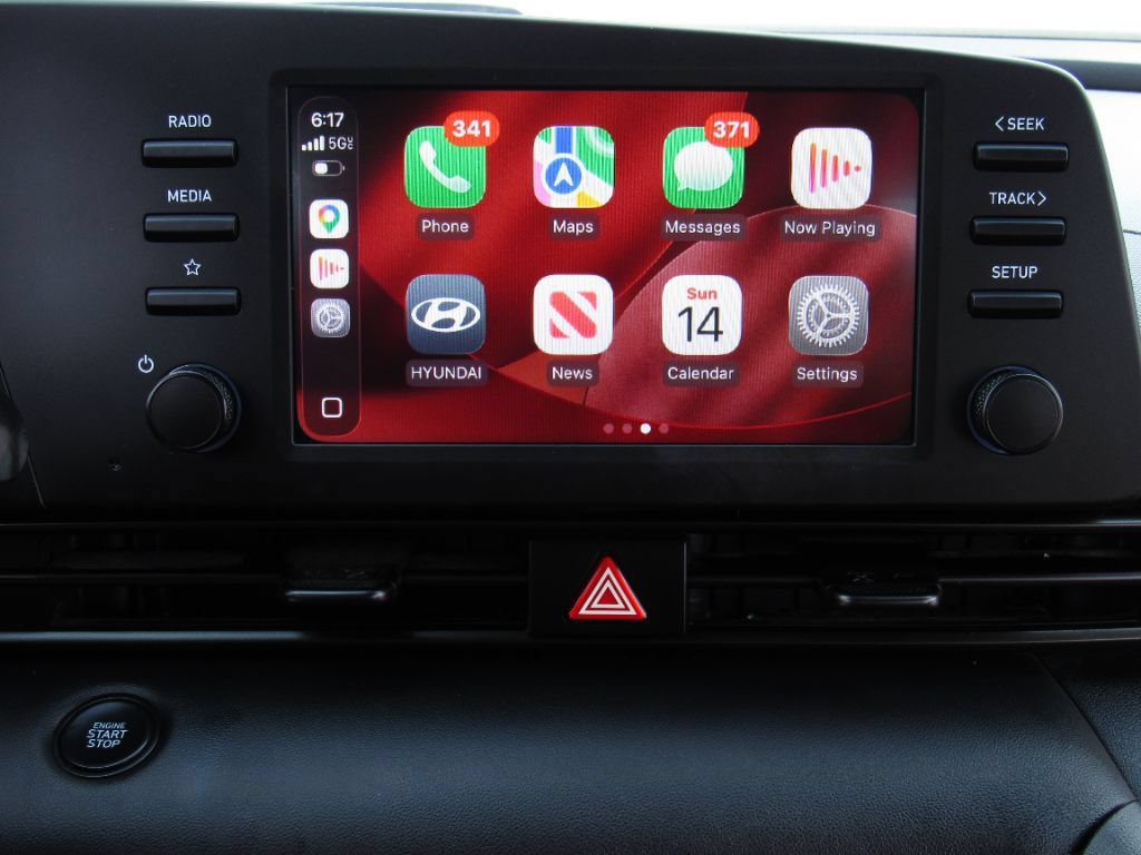 Used 2025 Hyundai Elantra Sport FWD image 16