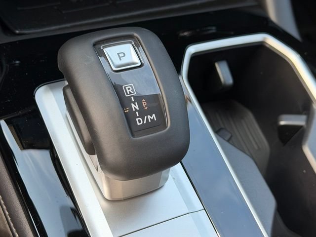 New 2026 Mitsubishi Outlander LE FWD image 27