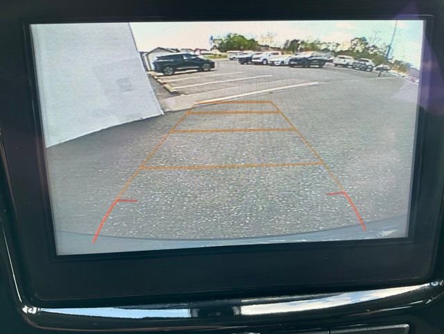 Used 2019 Chevrolet Traverse LT w/ LPO, Floor Liner Package AWD/4WD image 13