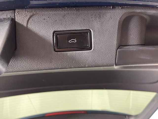 Used 2021 Volkswagen Atlas SE image 52