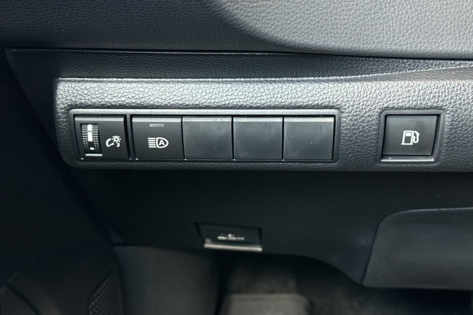 New 2026 Toyota Corolla XLE FWD image 30