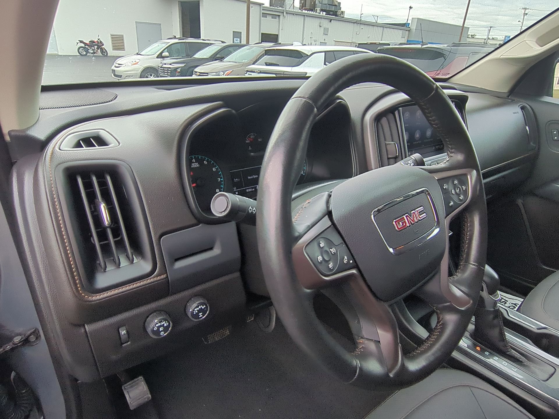 Certified 2022 GMC Canyon AT4 AWD/4WD image 10