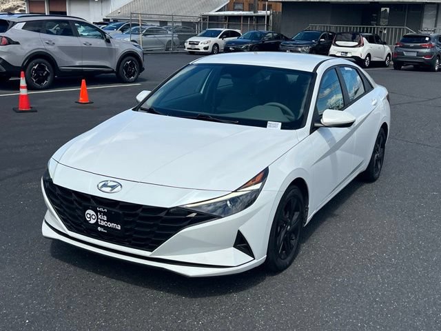 Used 2021 Hyundai Elantra SEL w/ Cargo Package FWD image 3