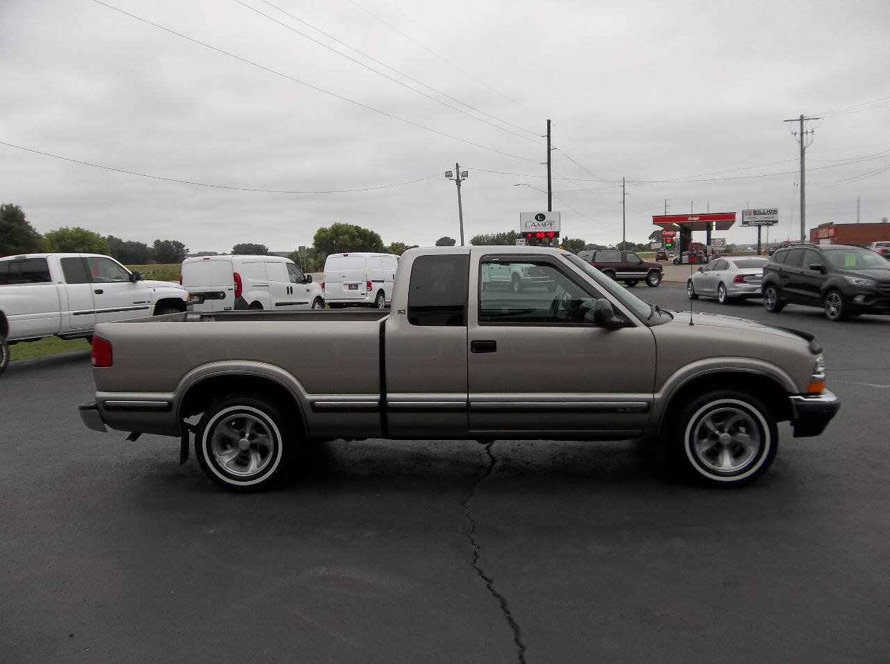 Used 1998 Chevrolet S10 Pickup LS w/ Preferred Equipment Group RWD image 5