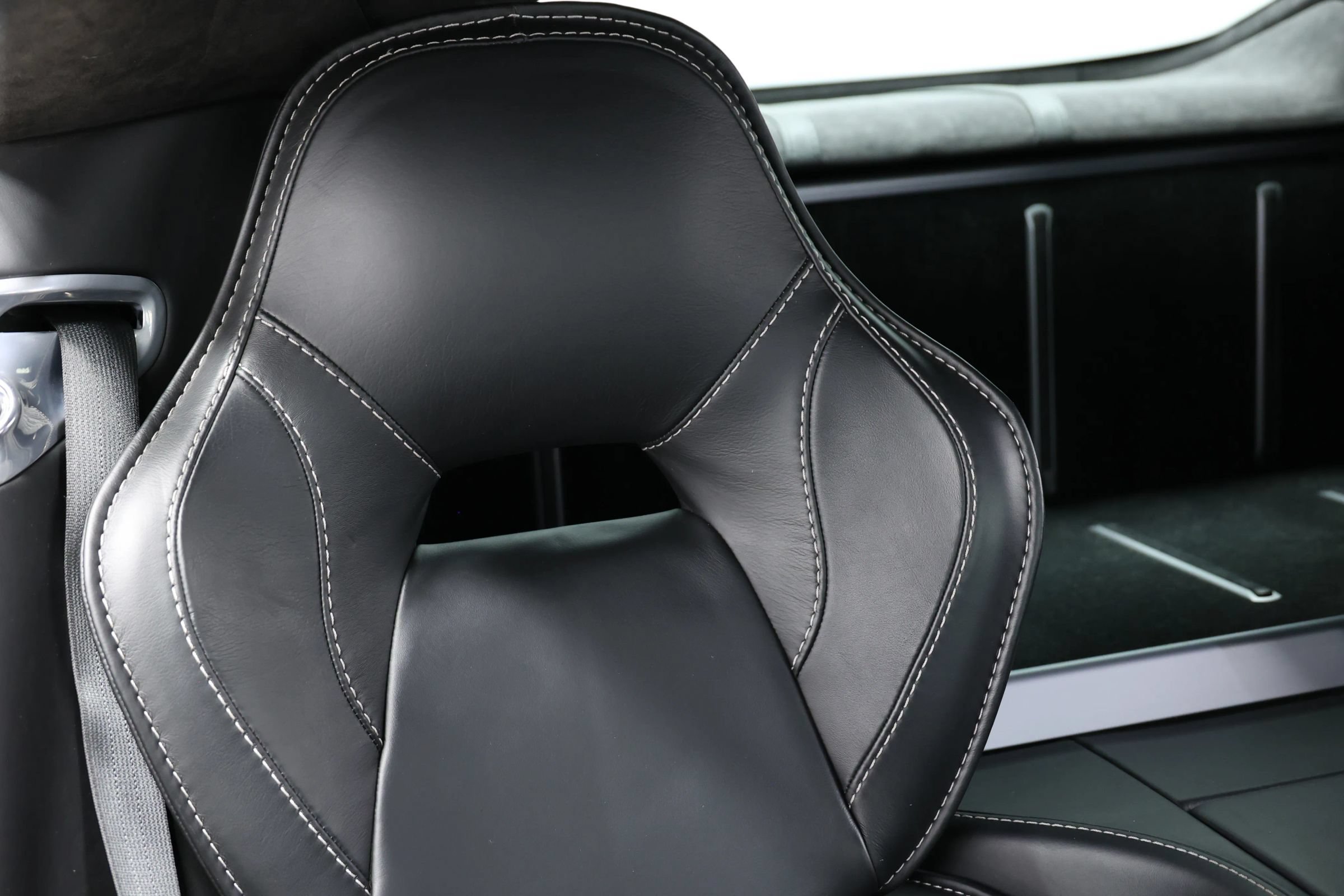 Used 2015 Aston Martin Rapide S RWD image 75