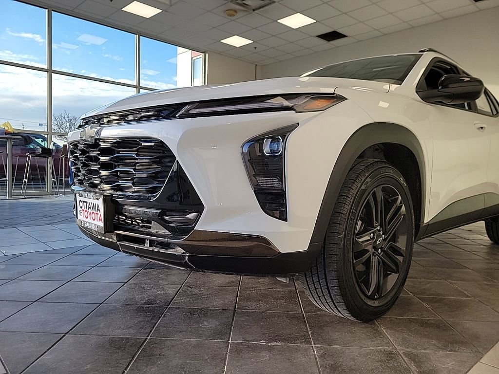 Used 2024 Chevrolet Trax ACTIV w/ Sunroof Package image 20