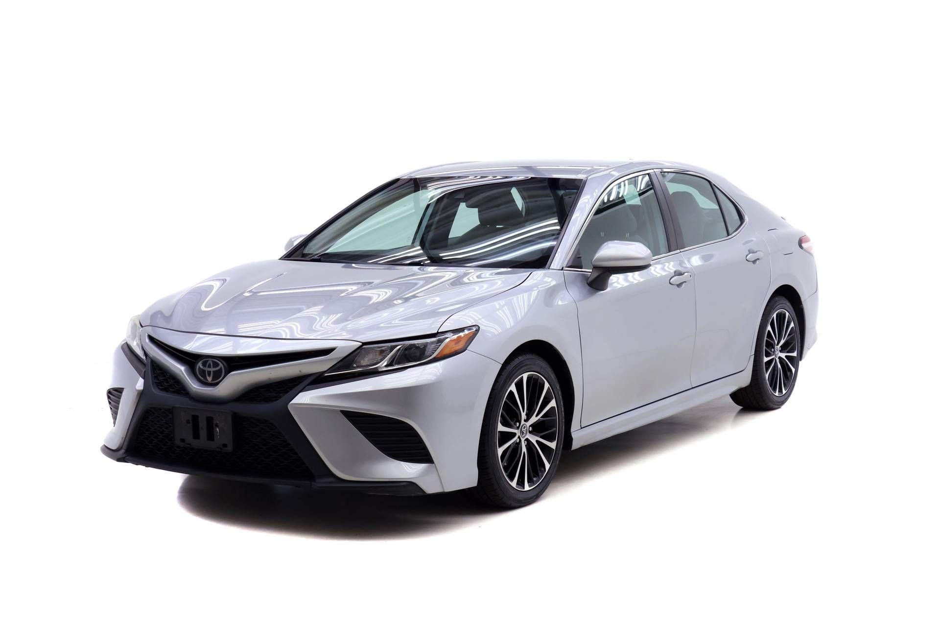 Used 2020 Toyota Camry SE FWD video 1