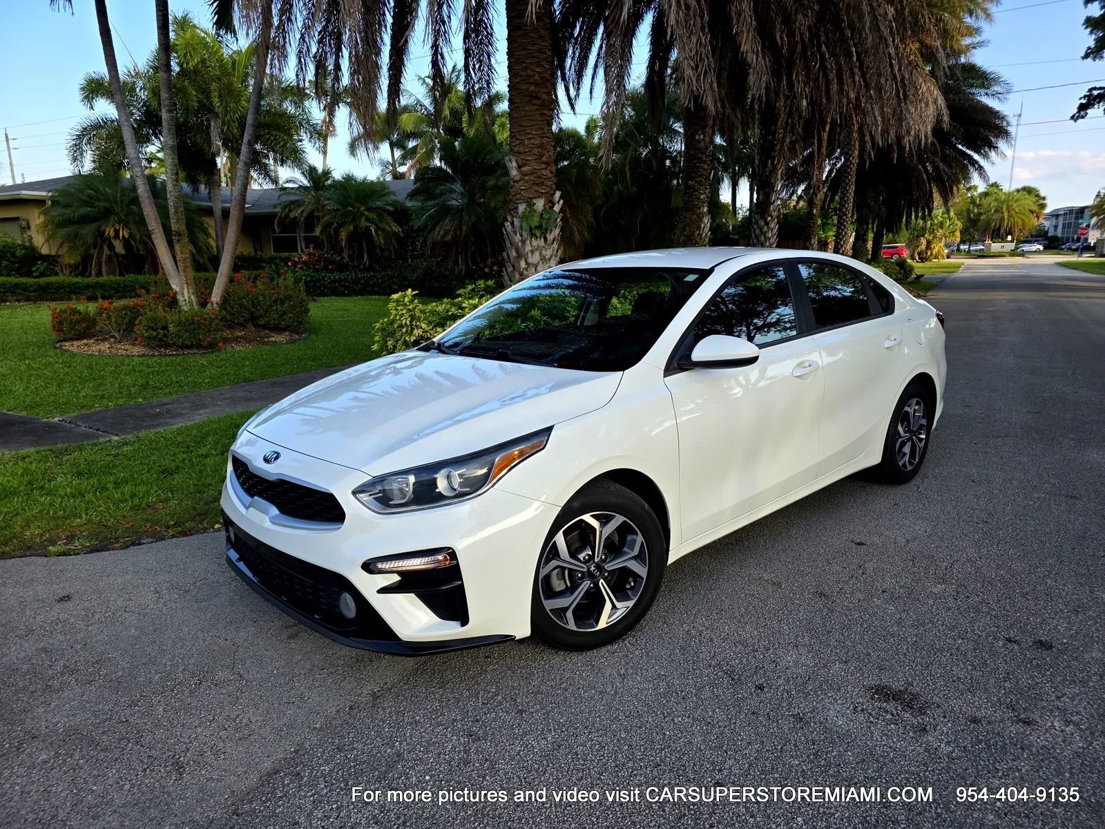 Used 2020 Kia Forte LXS FWD image 5