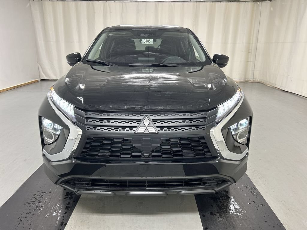 New 2026 Mitsubishi Eclipse Cross LE AWD/4WD image 3