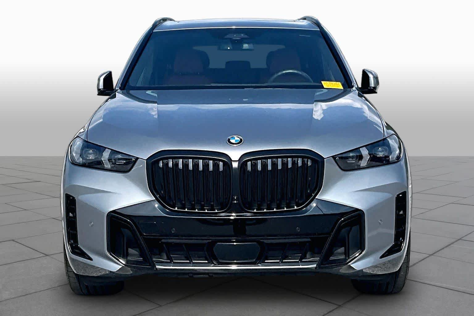 Used 2026 BMW X5 sDrive40i w/ Executive Package RWD image 4