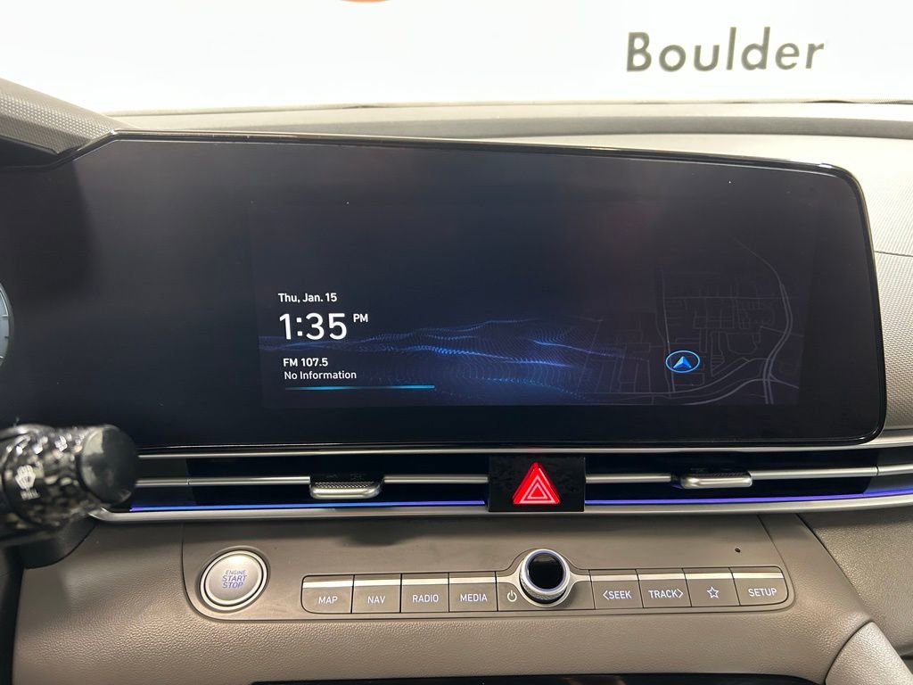 Used 2024 Hyundai Elantra SEL image 25