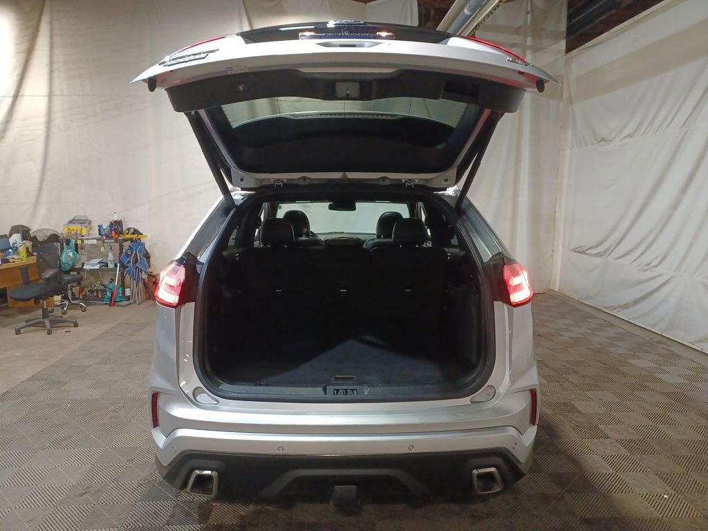 Used 2019 Ford Edge ST w/ Equipment Group 401A image 21
