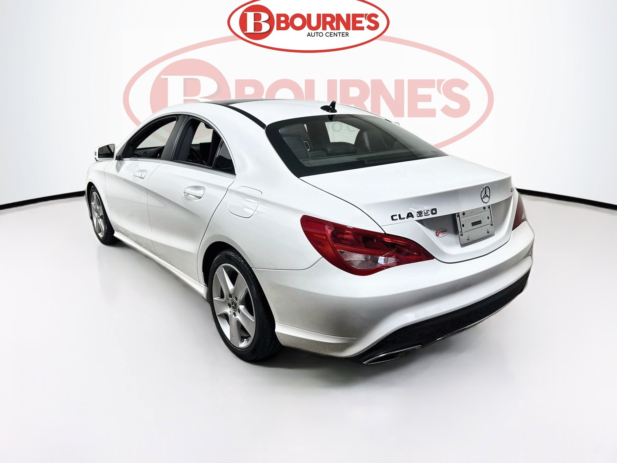 Used 2018 Mercedes-Benz CLA 250 4MATIC image 8