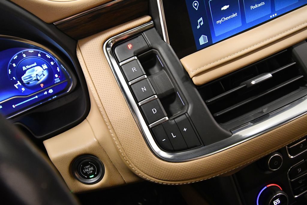 Used 2023 Chevrolet Tahoe Premier AWD/4WD image 24