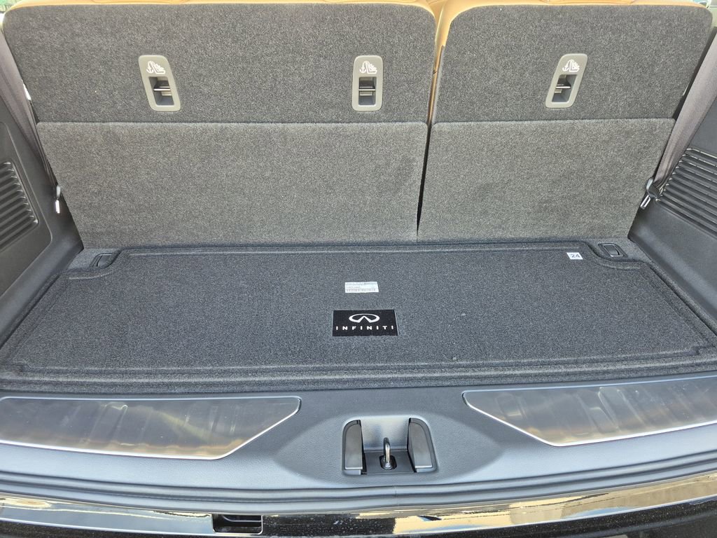 New 2026 INFINITI QX80 Luxe w/ Cargo Package image 23