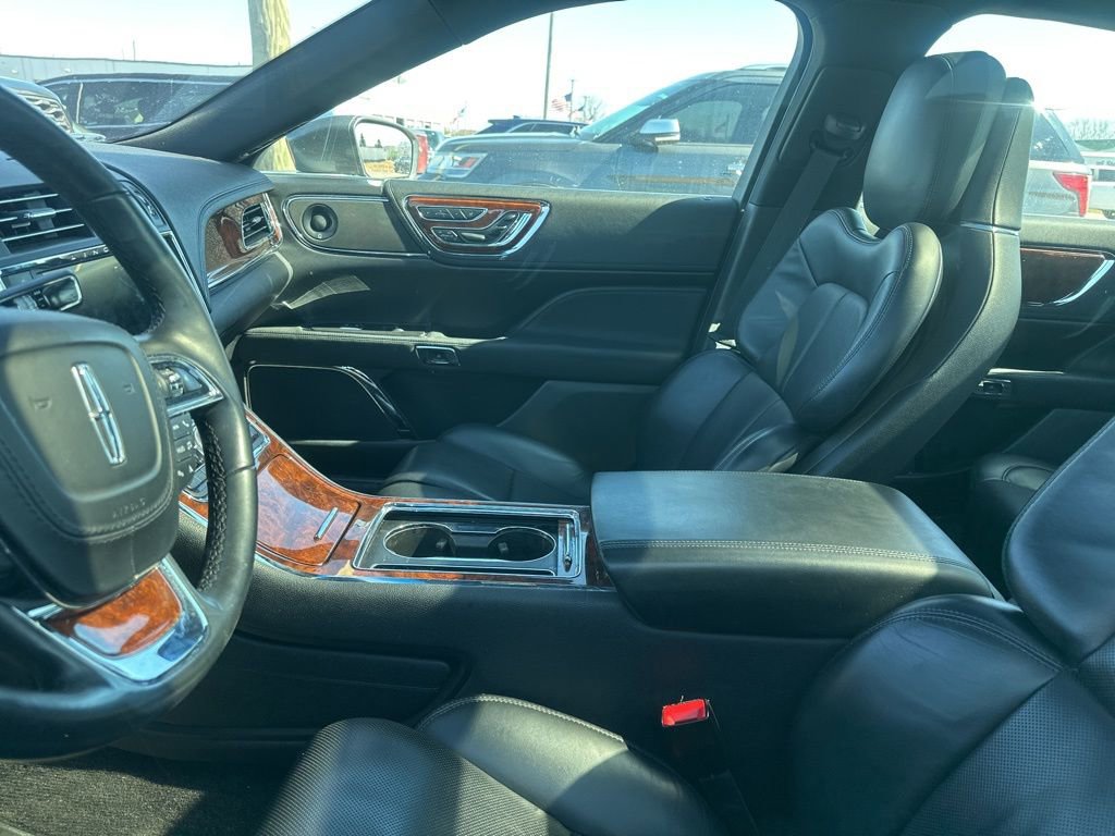 Used 2020 Lincoln Continental Reserve image 7