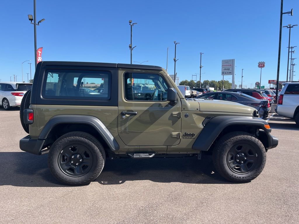 Used 2025 Jeep Wrangler Sport image 8