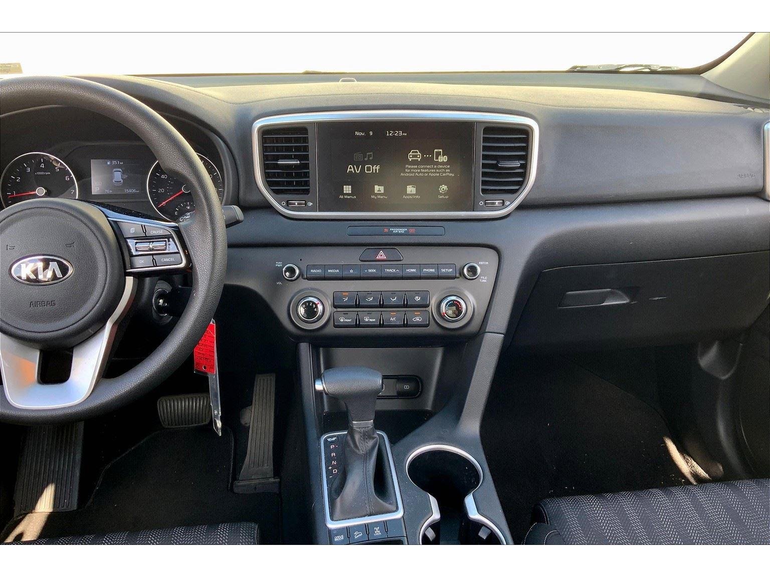 Used 2022 Kia Sportage LX image 6