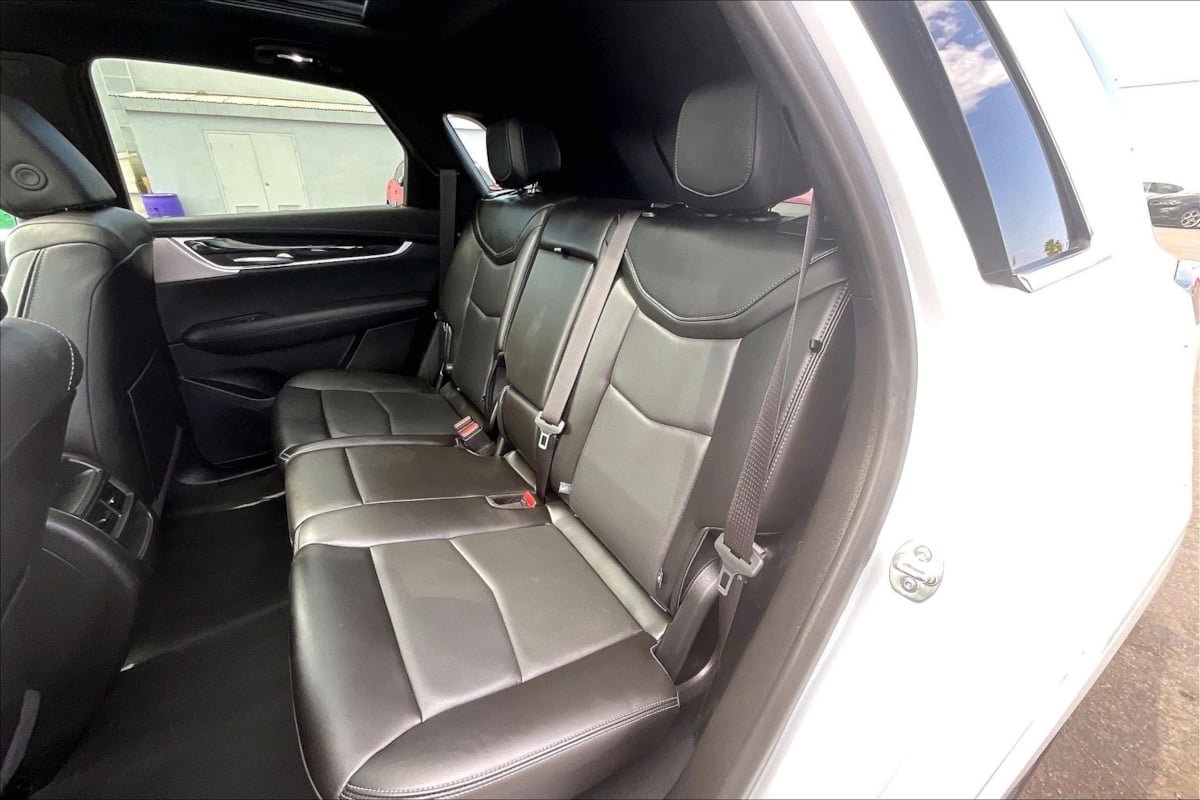 Used 2025 Cadillac XT5 Premium Luxury FWD image 24