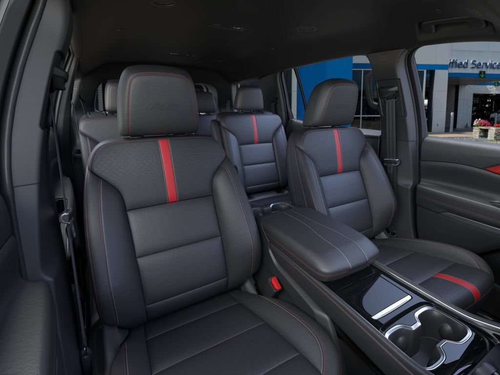 New 2027 Chevrolet Traverse RS w/ LPO, Floor Liner Package FWD image 16