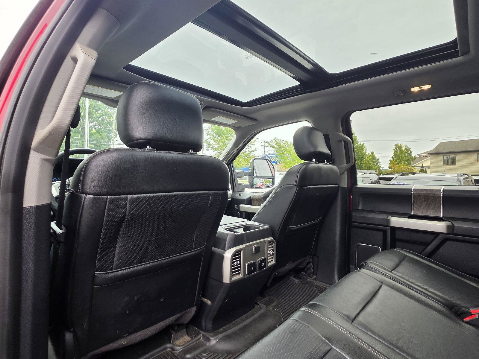 Used 2017 Ford F250 Lariat w/ Lariat Ultimate Package AWD/4WD image 16