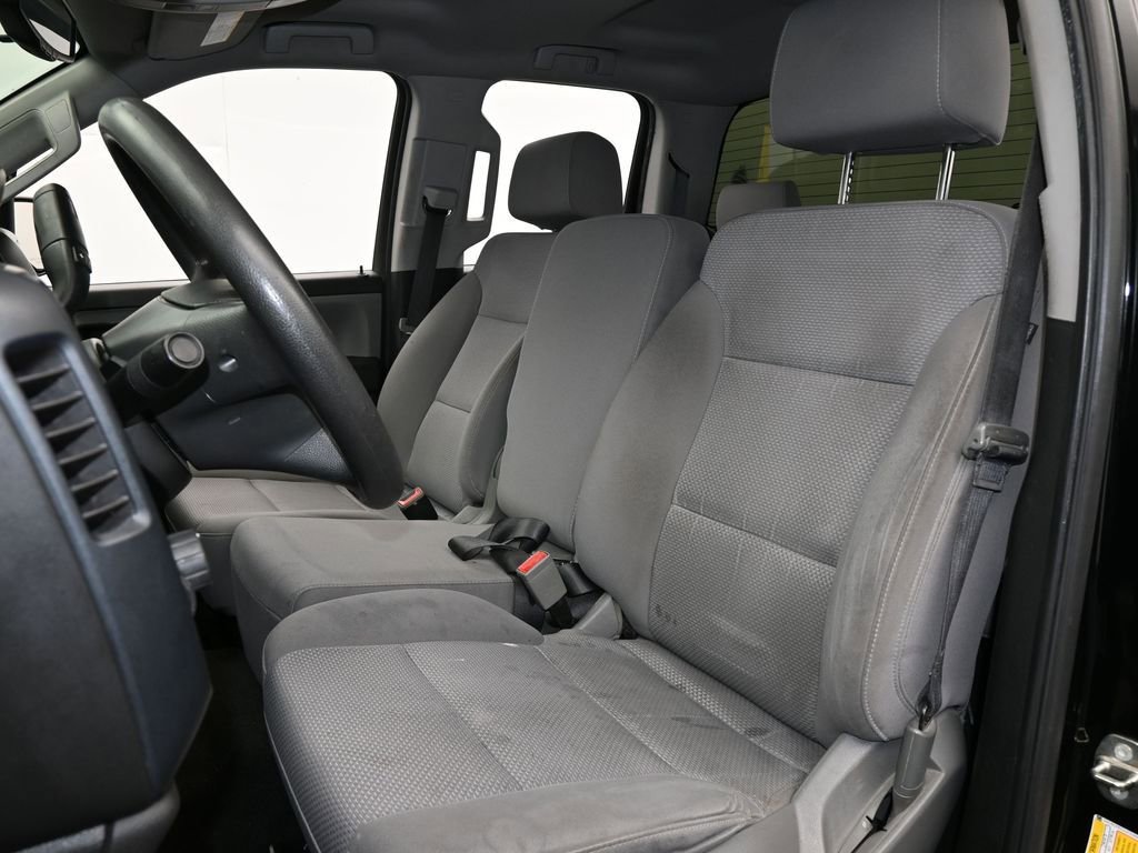 Used 2018 Chevrolet Silverado 1500 Custom w/ Custom Value Package image 10