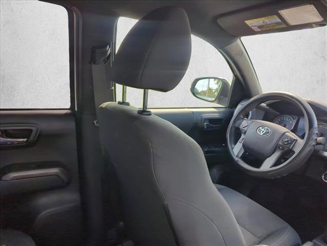 Used 2017 Toyota Tacoma TRD Sport w/ Tow Package (A/T) image 17