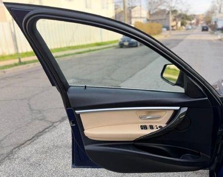 Used 2018 BMW 330i xDrive Sedan image 16